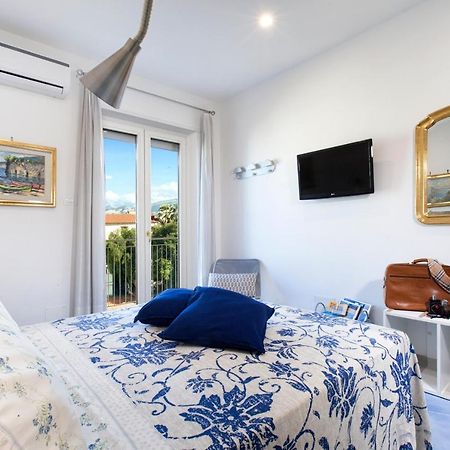 Cafiero Flat Lägenhet Sorrento Exteriör bild