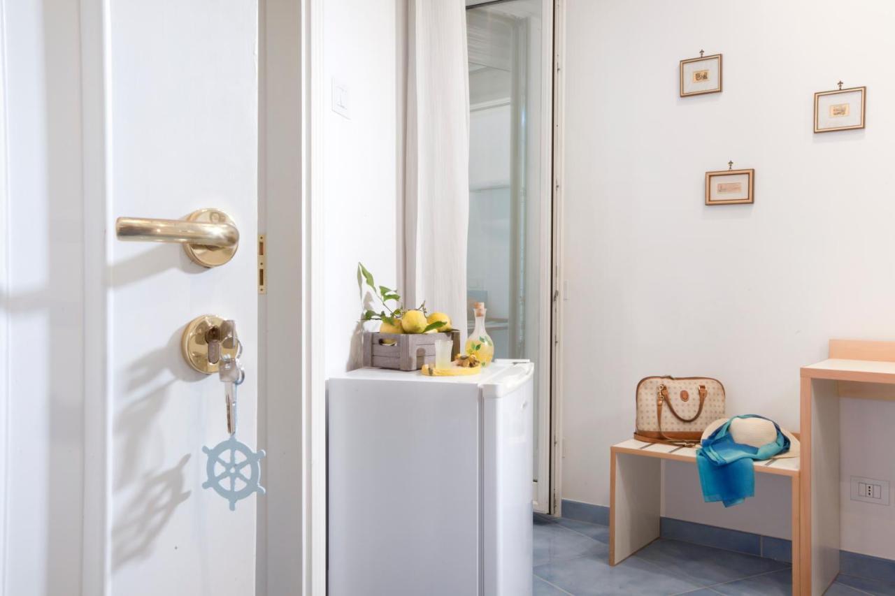 Cafiero Flat Lägenhet Sorrento Exteriör bild