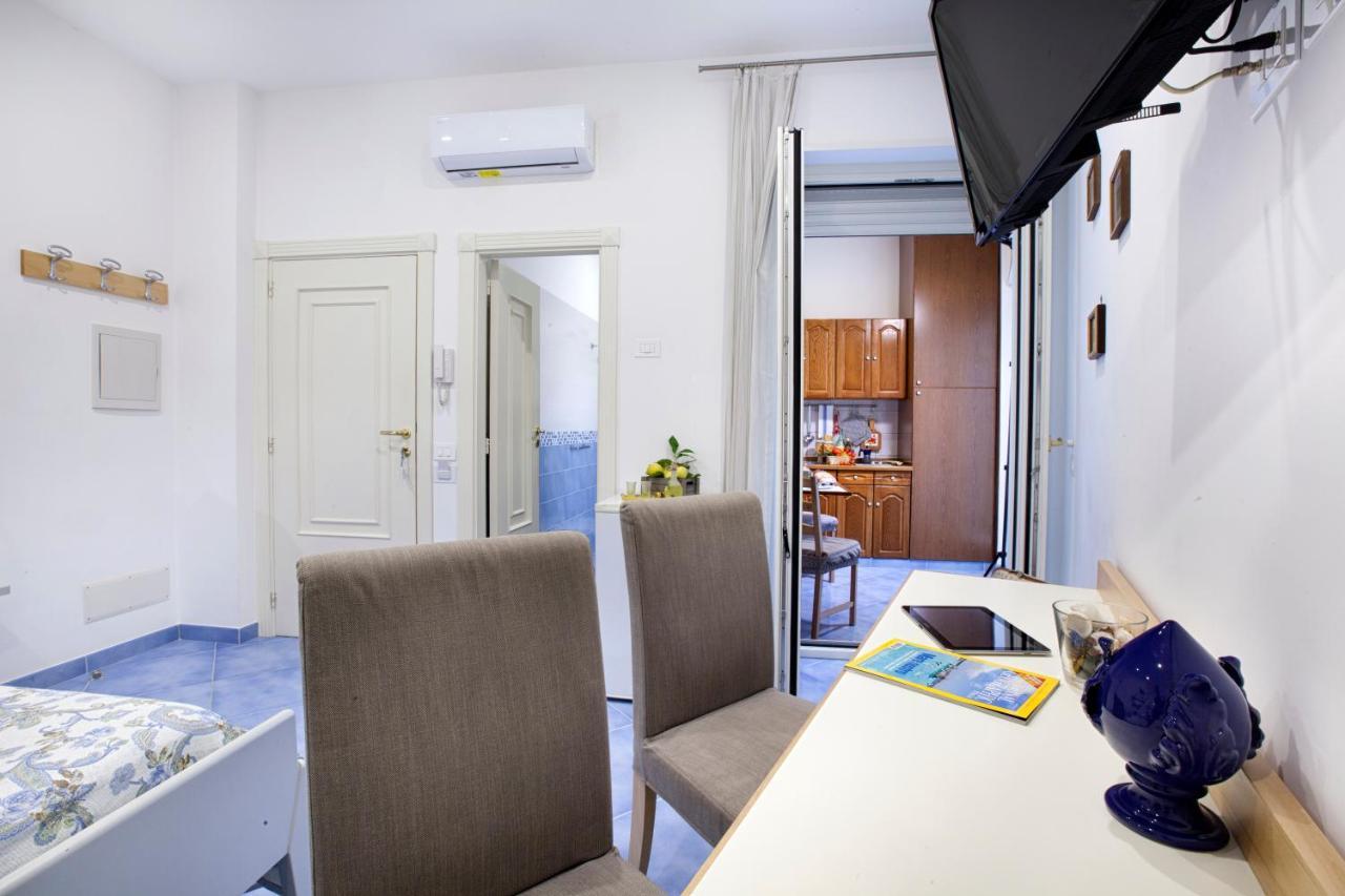 Cafiero Flat Lägenhet Sorrento Exteriör bild