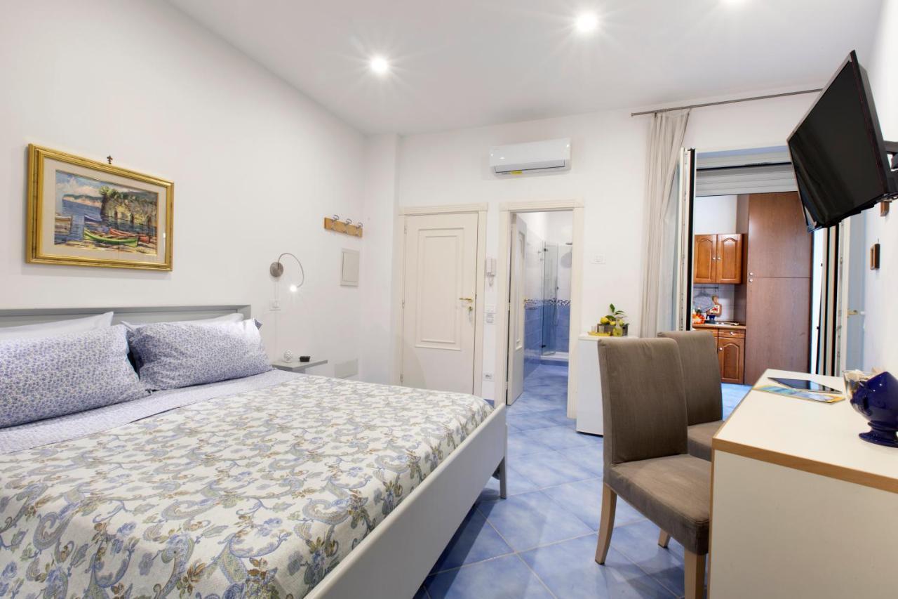 Cafiero Flat Lägenhet Sorrento Exteriör bild