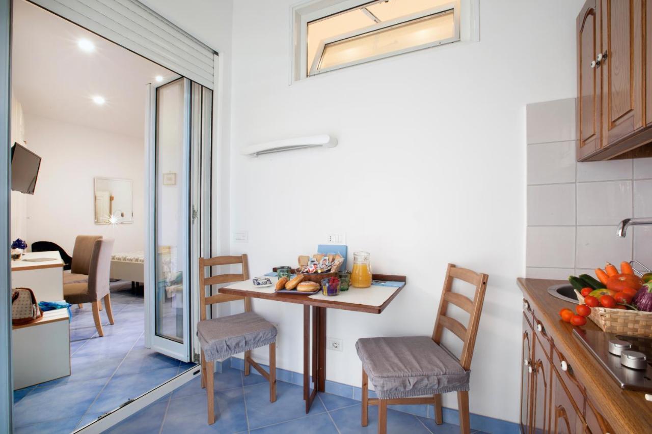 Cafiero Flat Lägenhet Sorrento Exteriör bild