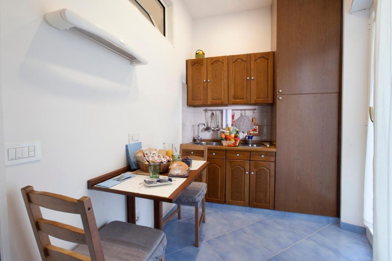 Cafiero Flat Lägenhet Sorrento Exteriör bild