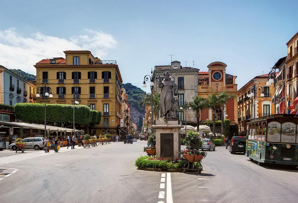 Cafiero Flat Lägenhet Sorrento Exteriör bild