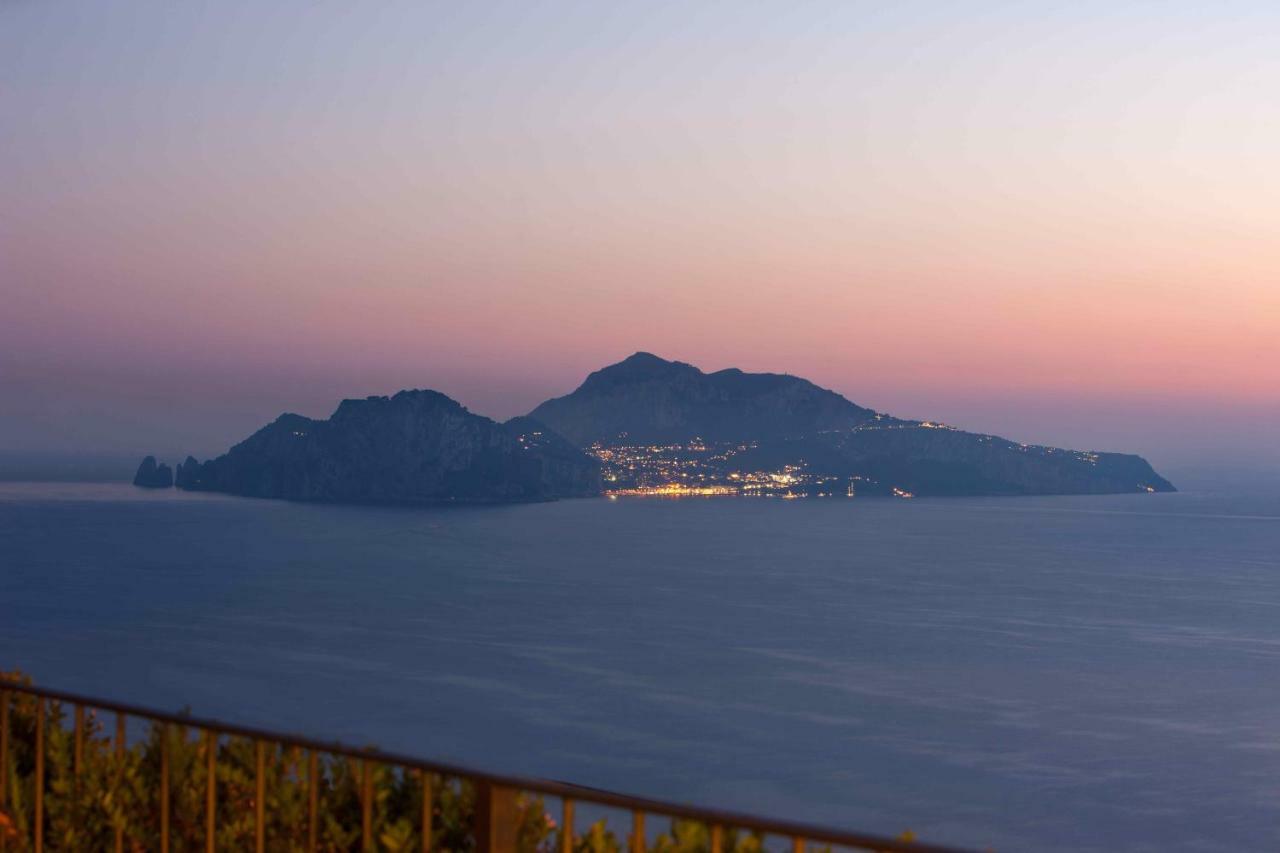 Cafiero Flat Lägenhet Sorrento Exteriör bild