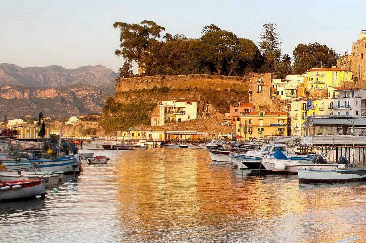 Cafiero Flat Lägenhet Sorrento Exteriör bild