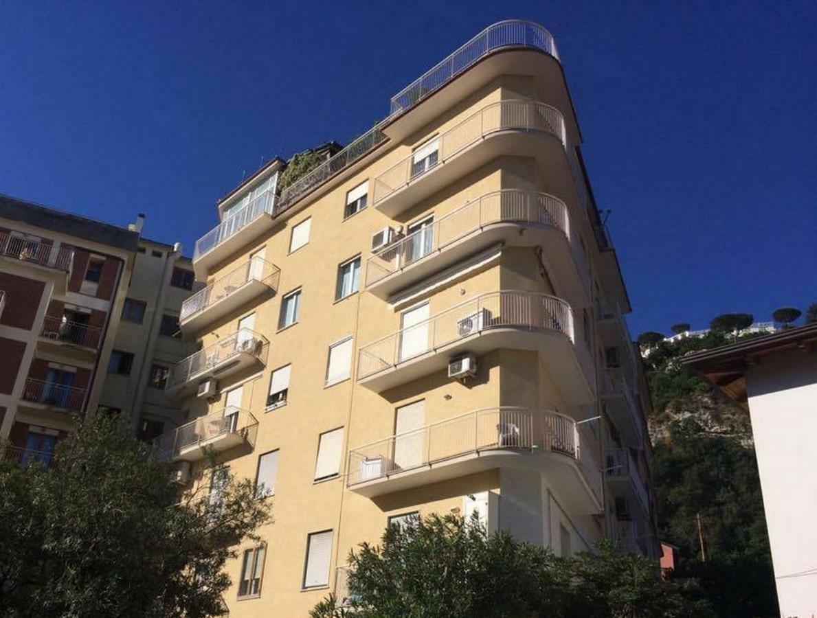 Cafiero Flat Lägenhet Sorrento Exteriör bild
